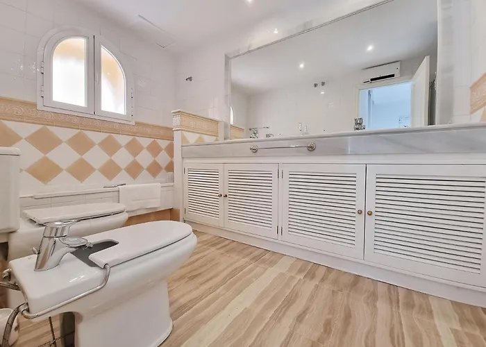 Luxury Hacienda Playa Apartment Marbella